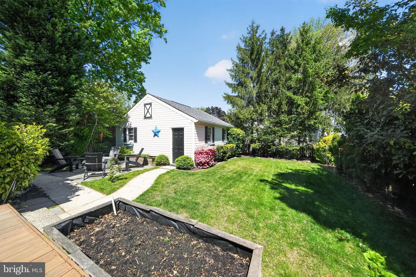 37 Ridley Avenue photo 13