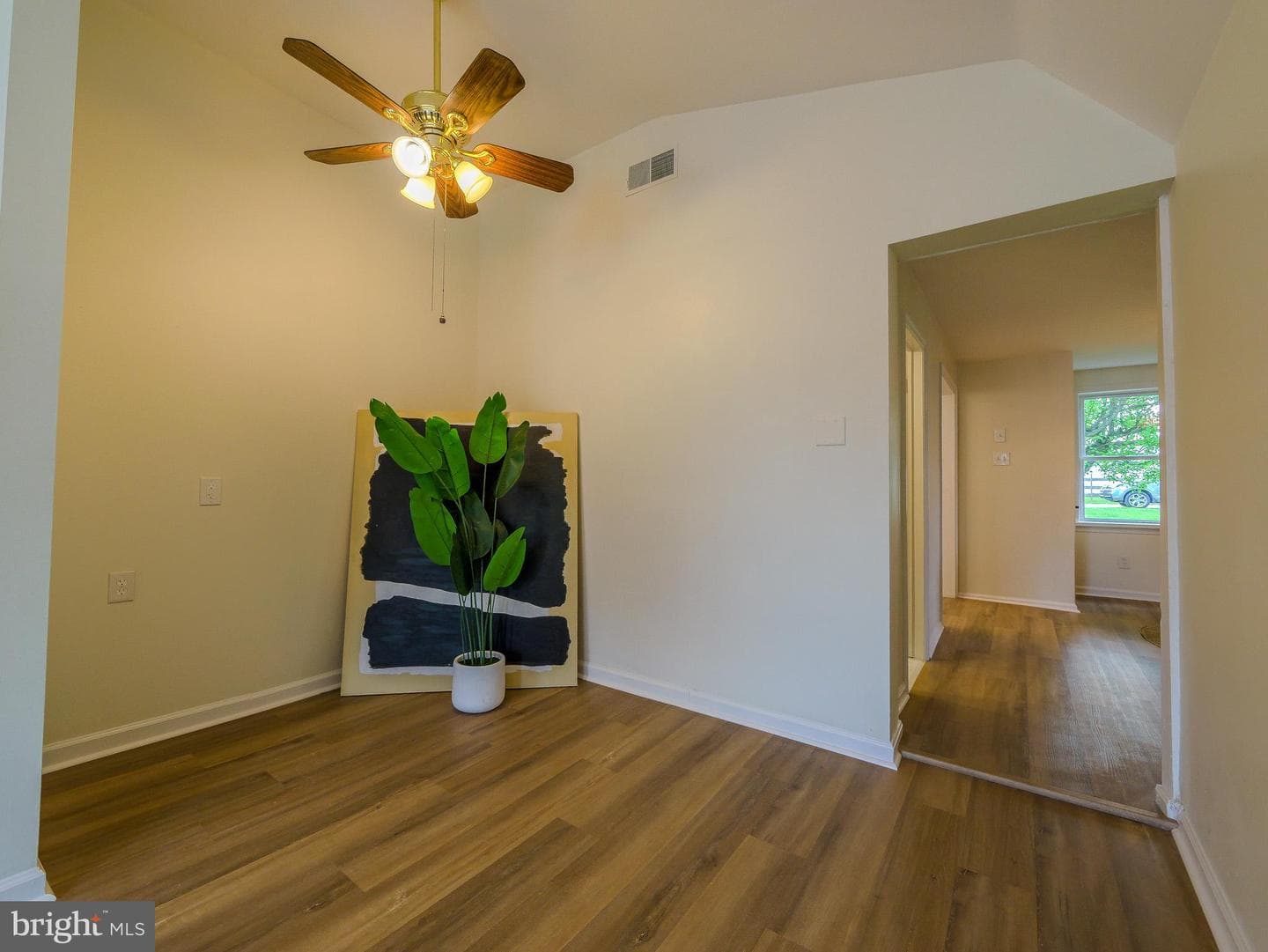 4828 Greenwood Street photo 21