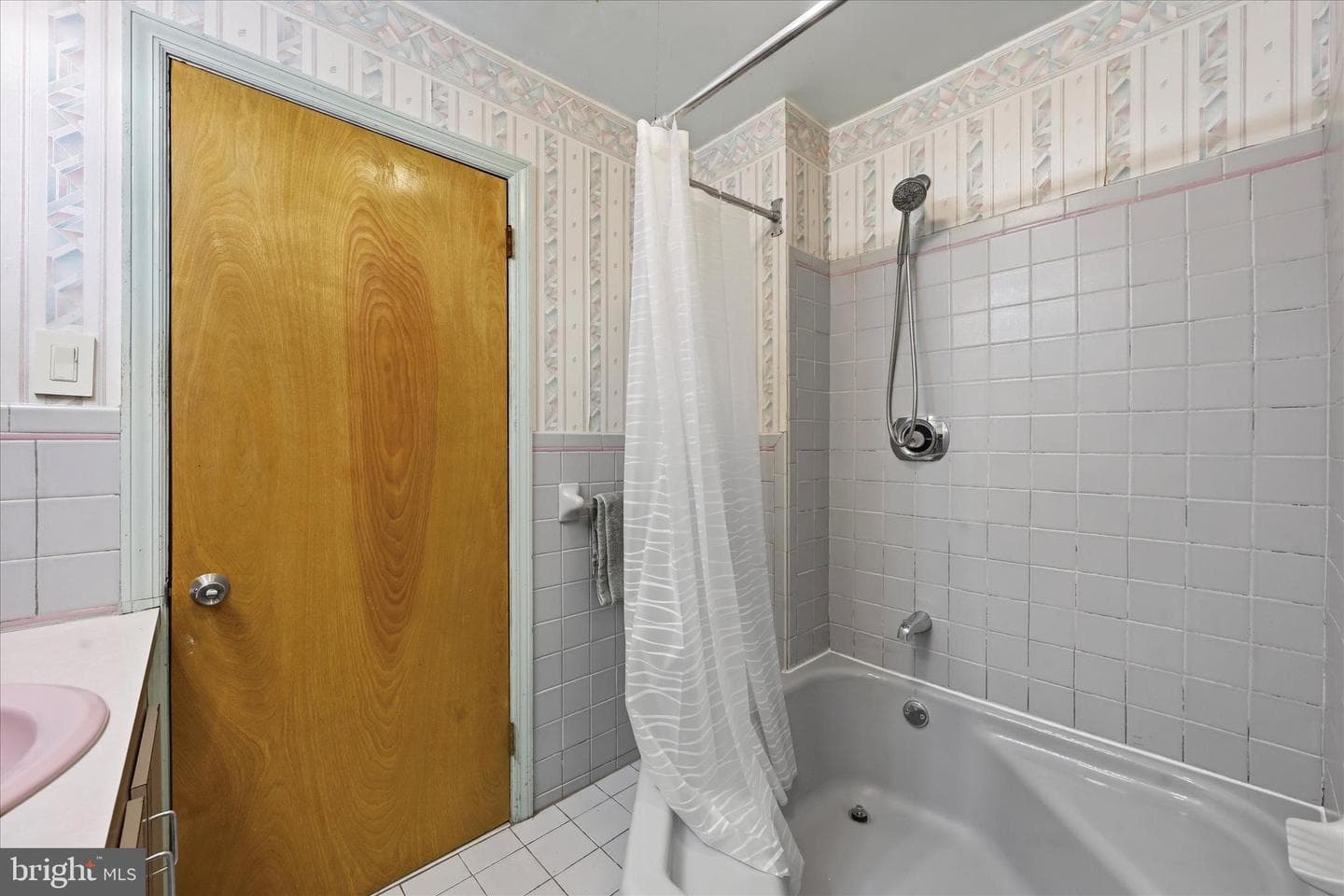 393 Monticello Avenue photo 20