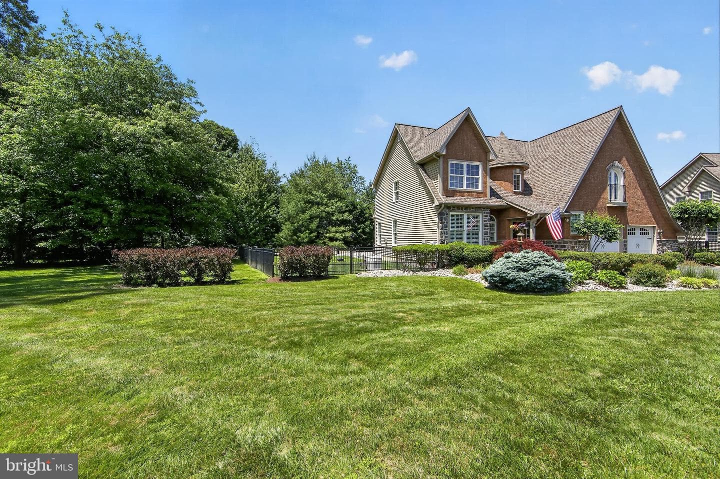 10 Kenmore Lane photo 49