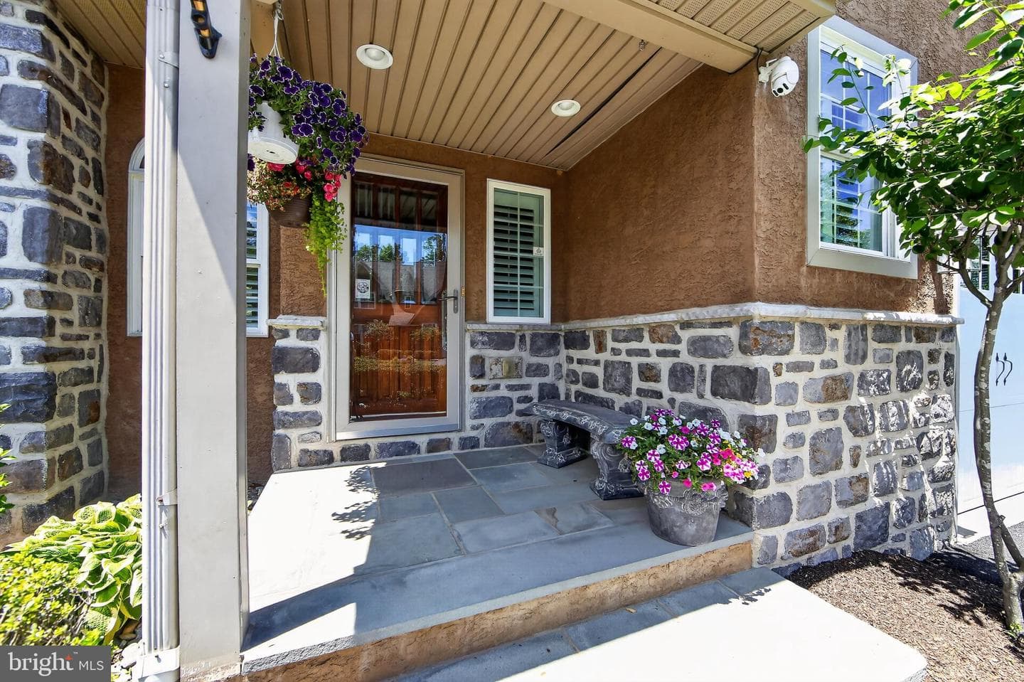 10 Kenmore Lane photo 5