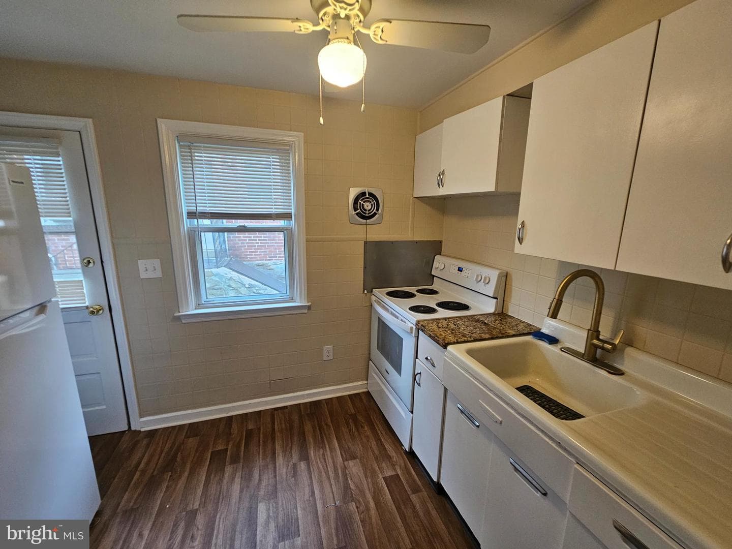 3411 Berkley Avenue photo 11