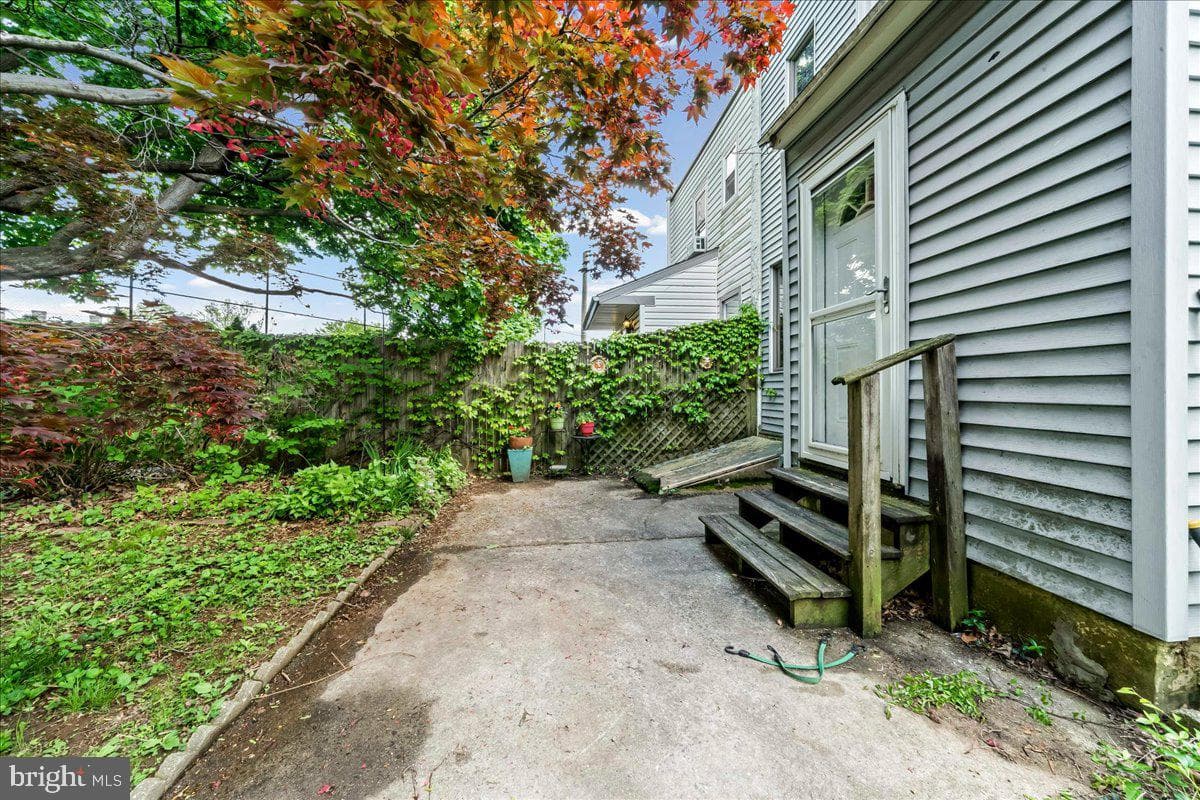 4001 Vernon Road photo 4