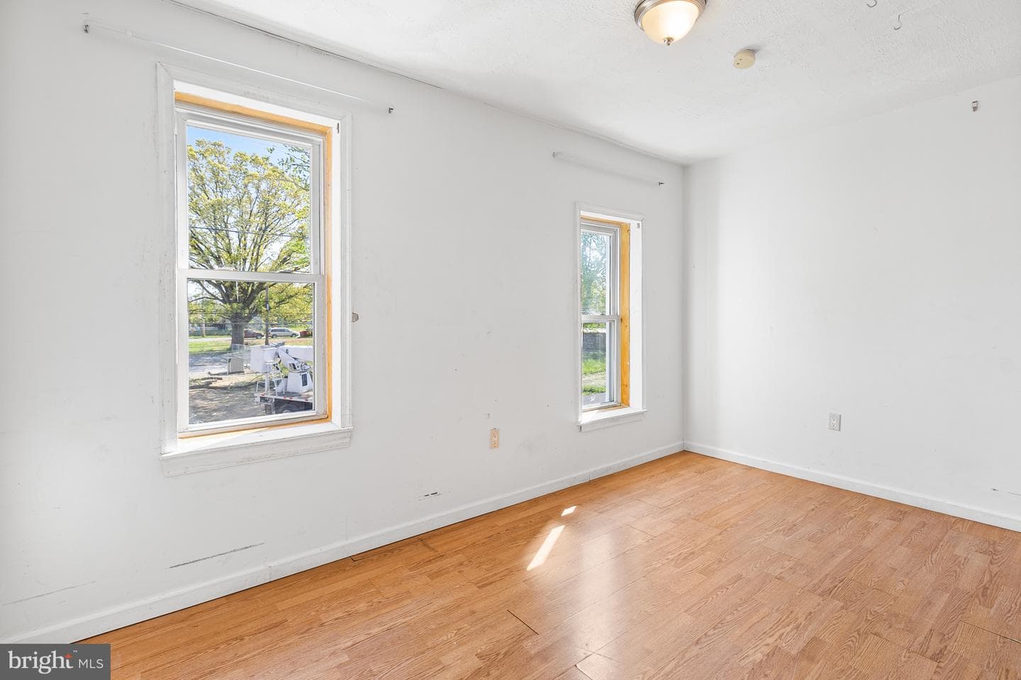 622 Green Street photo 26