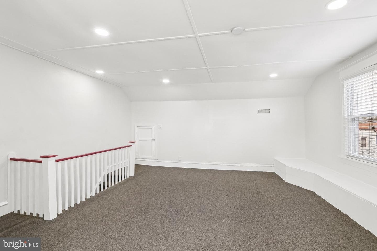 7407 Rogers Avenue photo 36