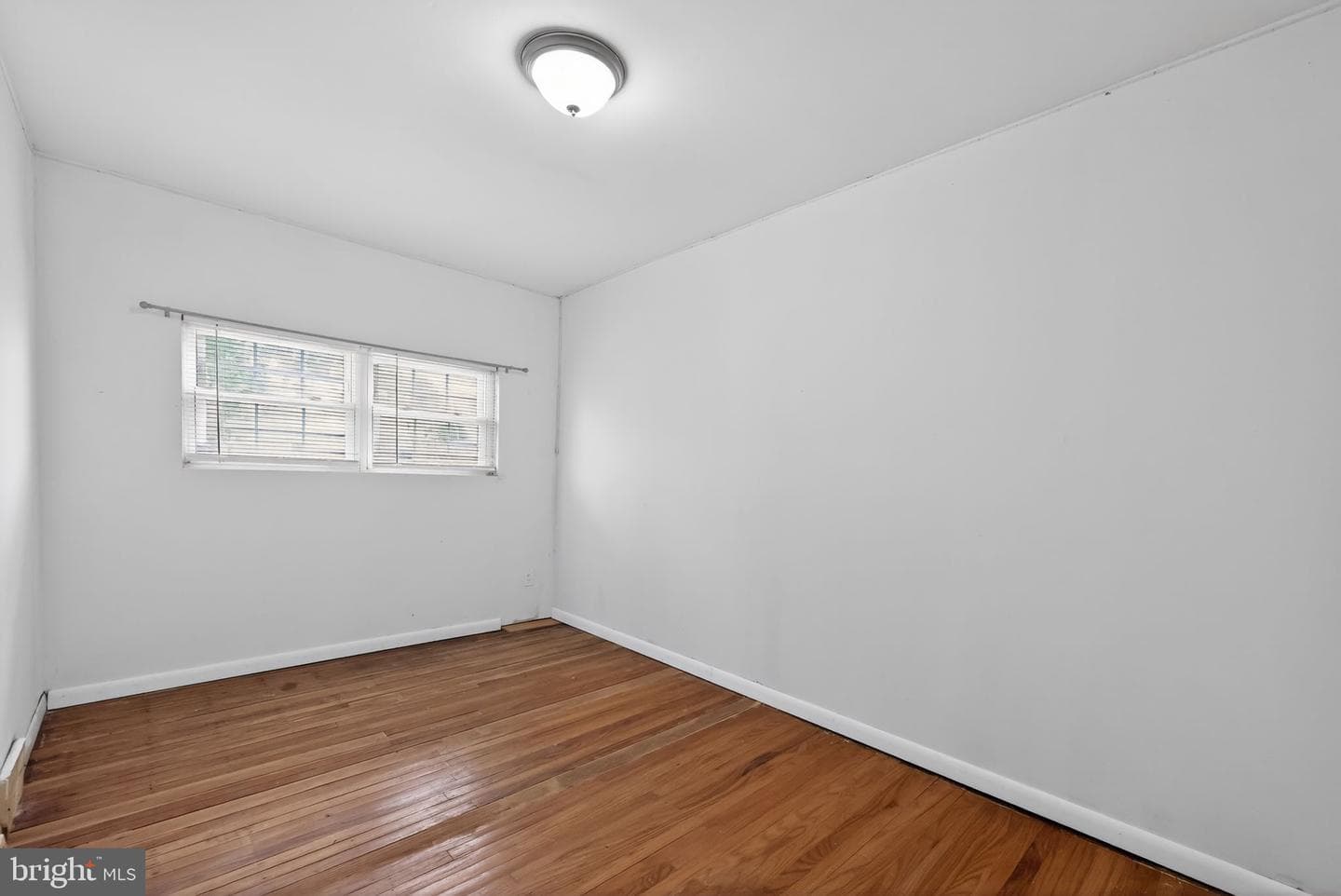 208 Hoffman Road photo 11