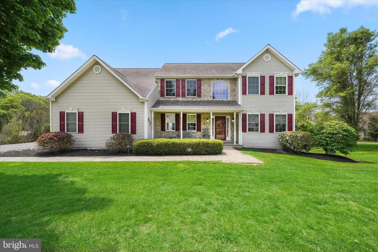 27 Twin Creeks Drive