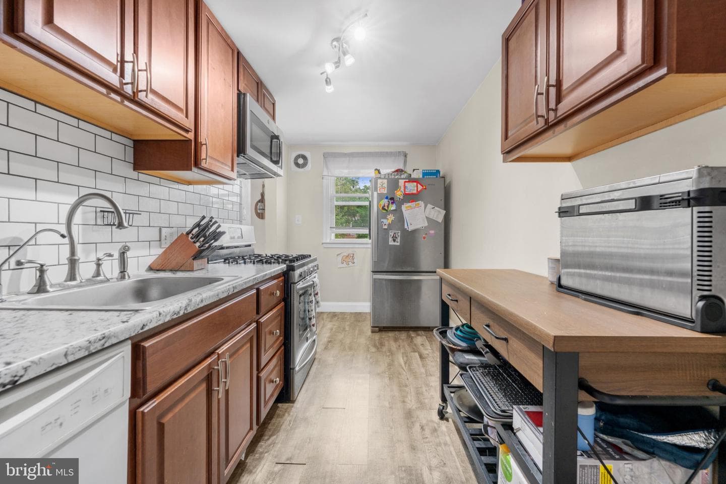 507 Perry Street photo 11