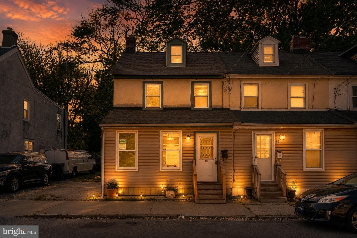 10 Upland Avenue photo 2