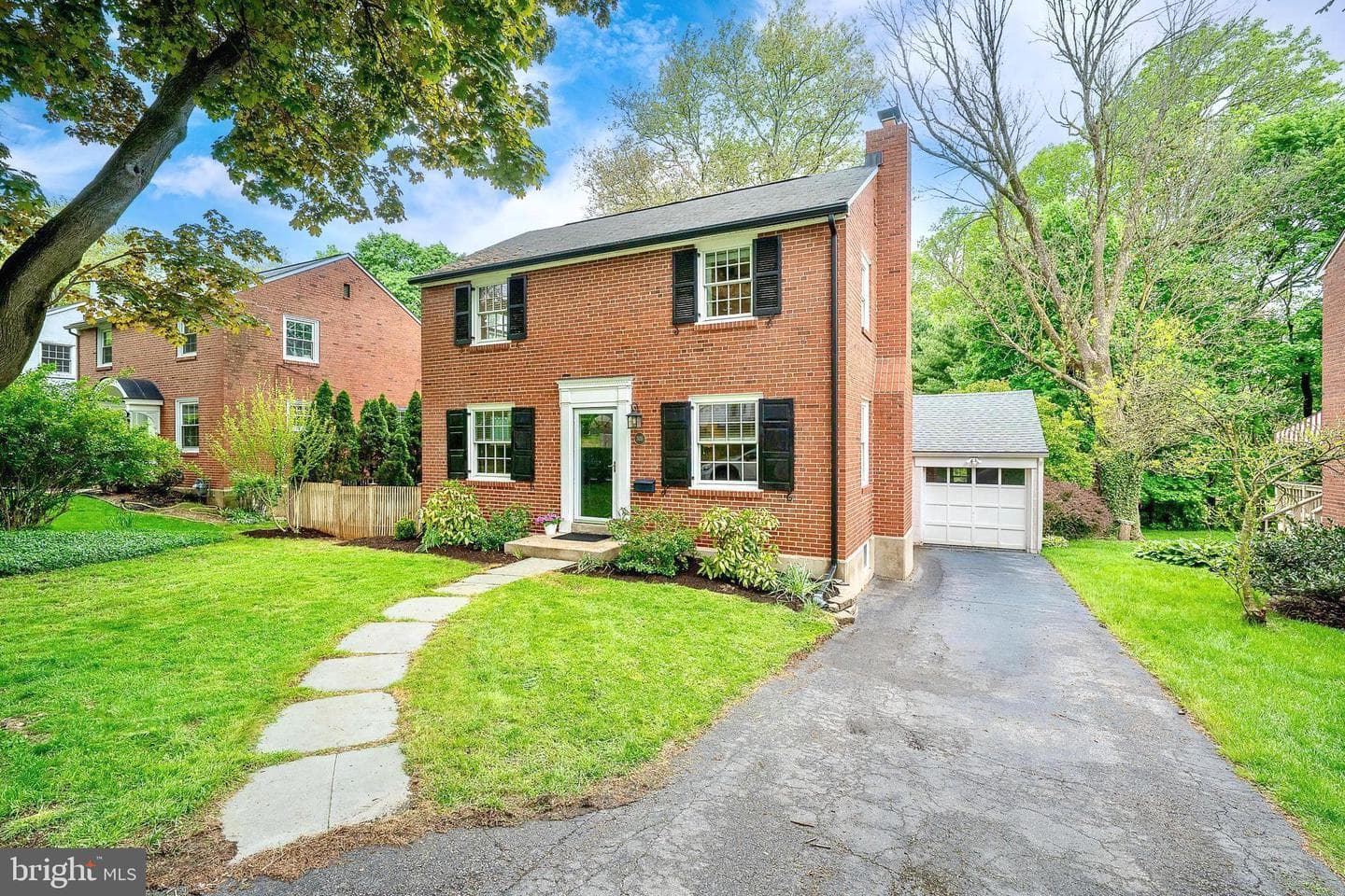 305 Eagle Road photo 2