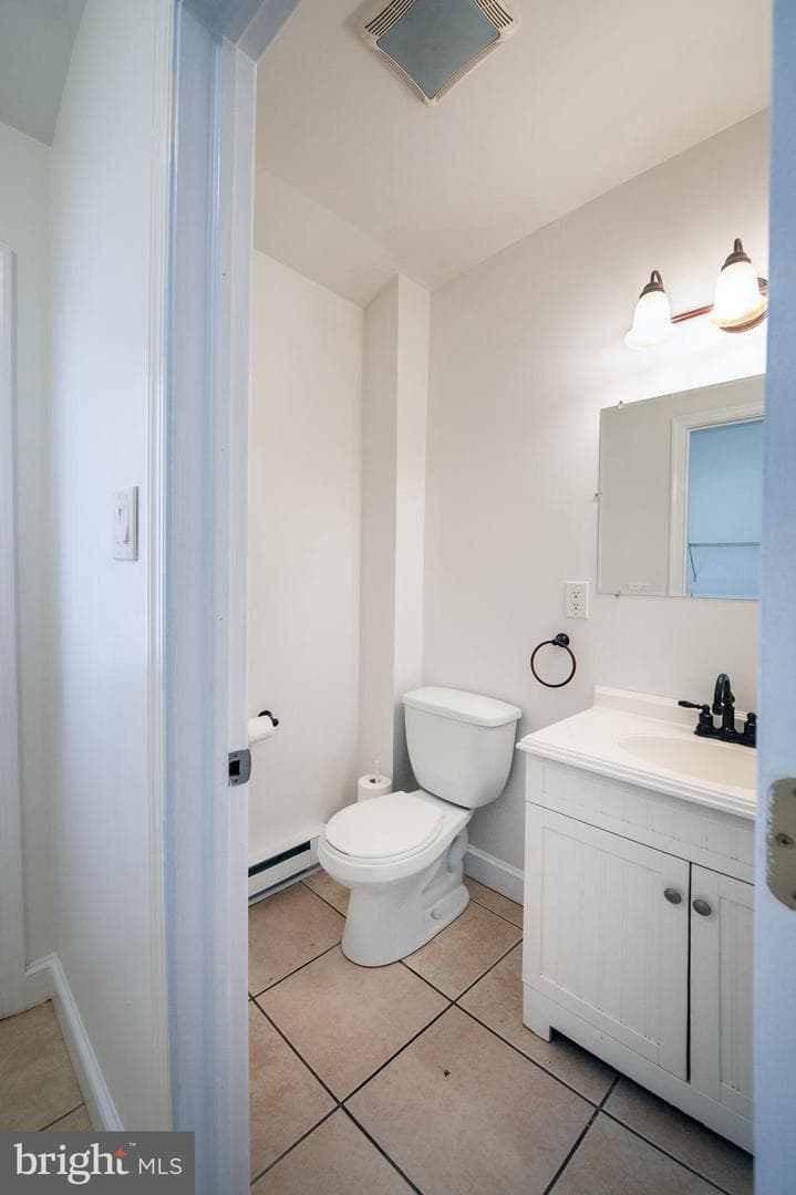 827 Aubrey Ave photo 11
