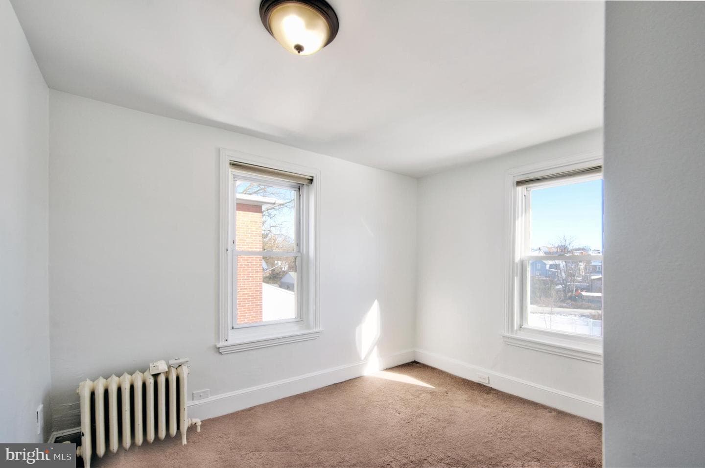 827 Aubrey Ave photo 14