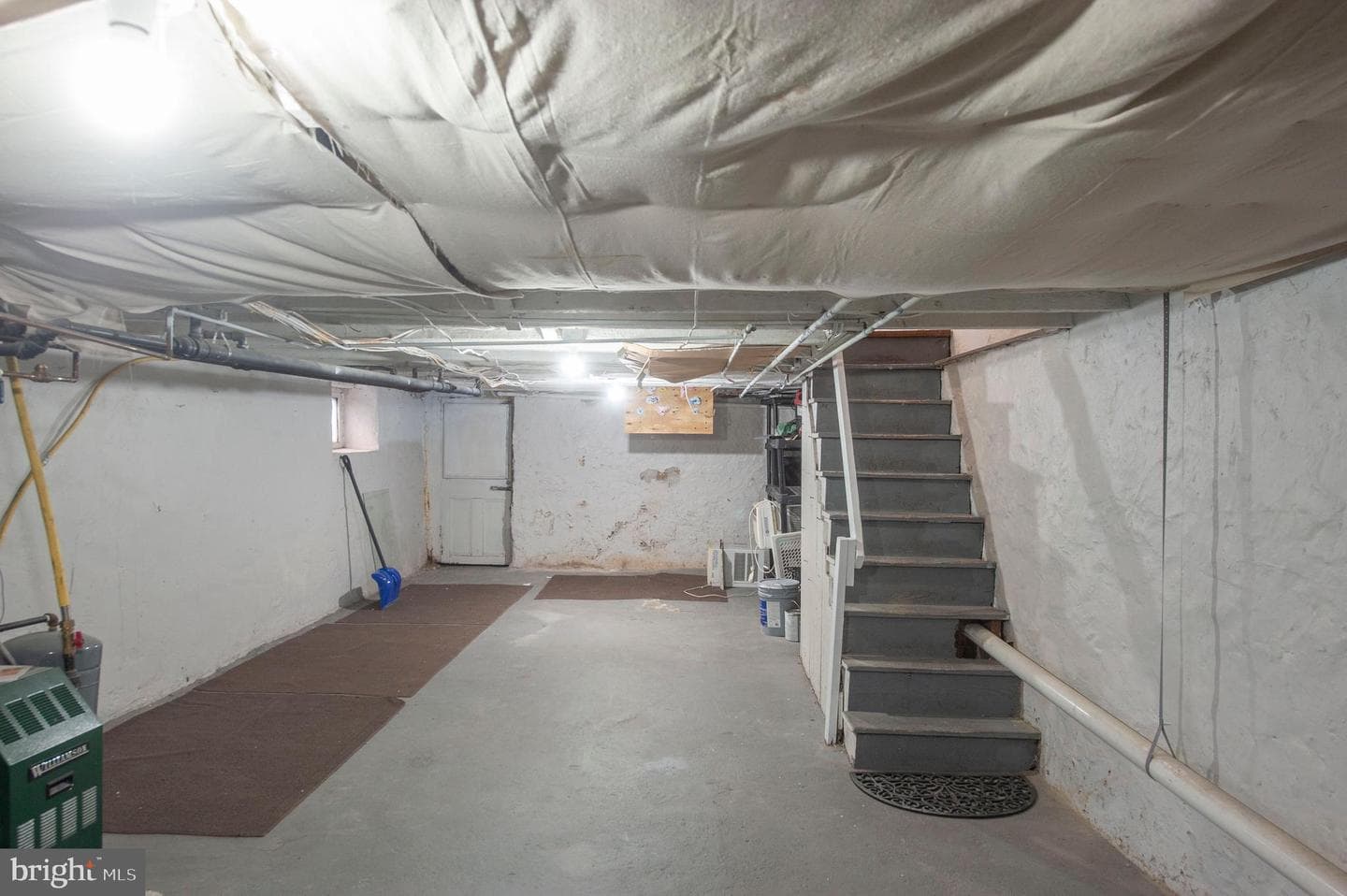 827 Aubrey Ave photo 25