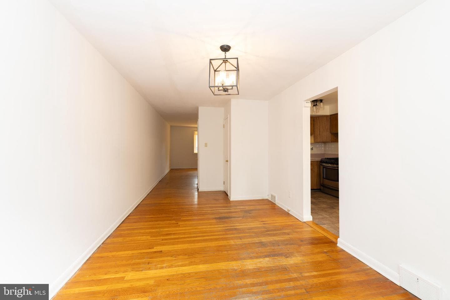 1420 Powell Road photo 13