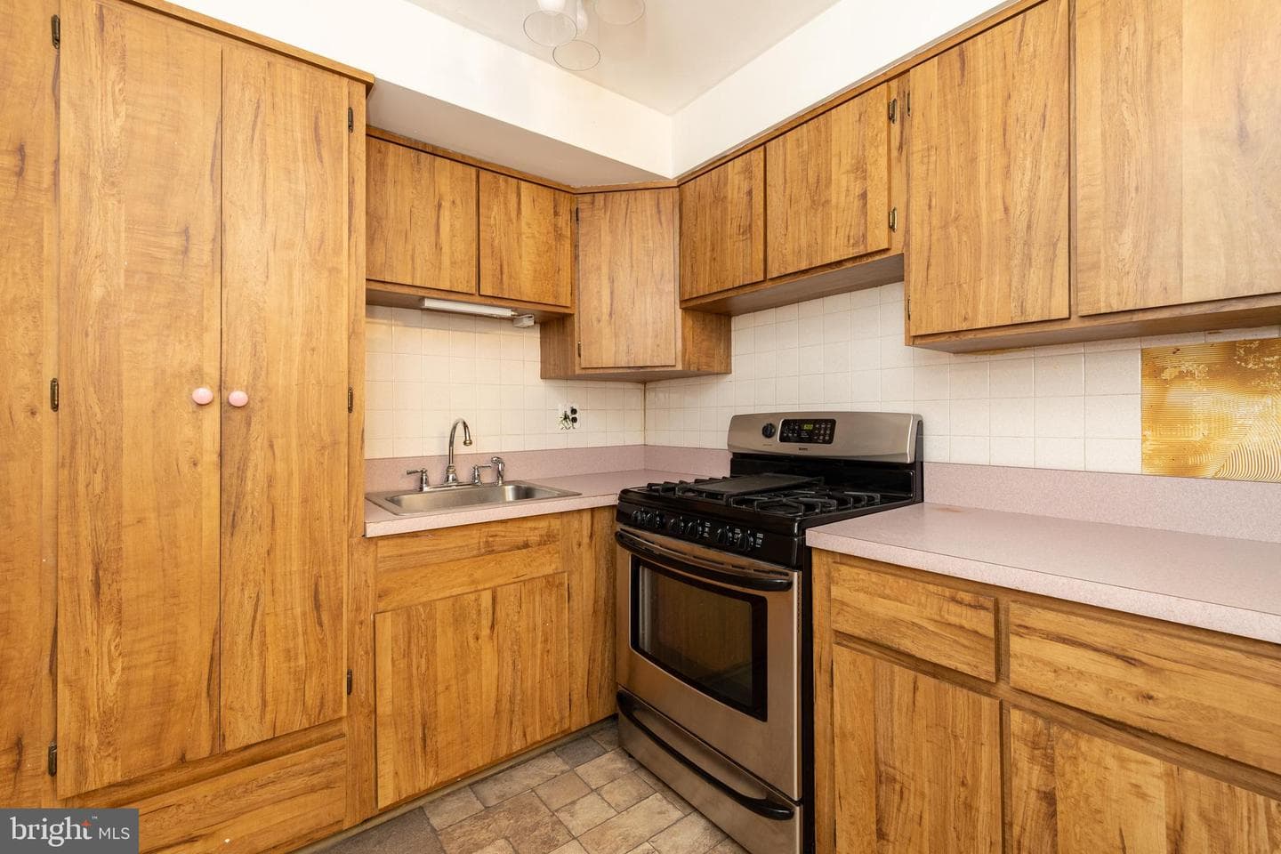 1420 Powell Road photo 14