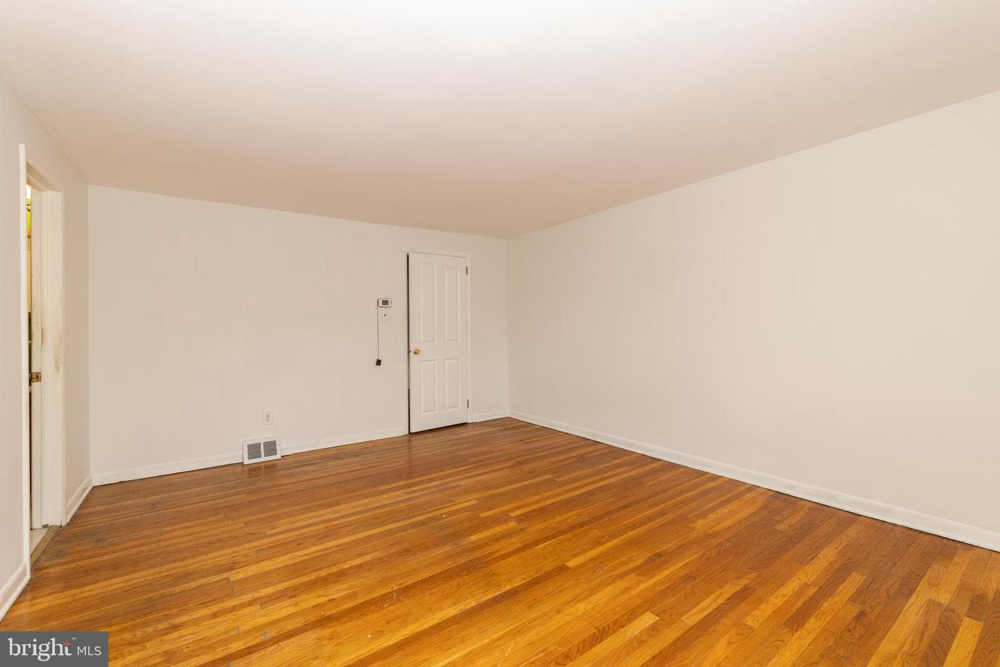 1420 Powell Road photo 22