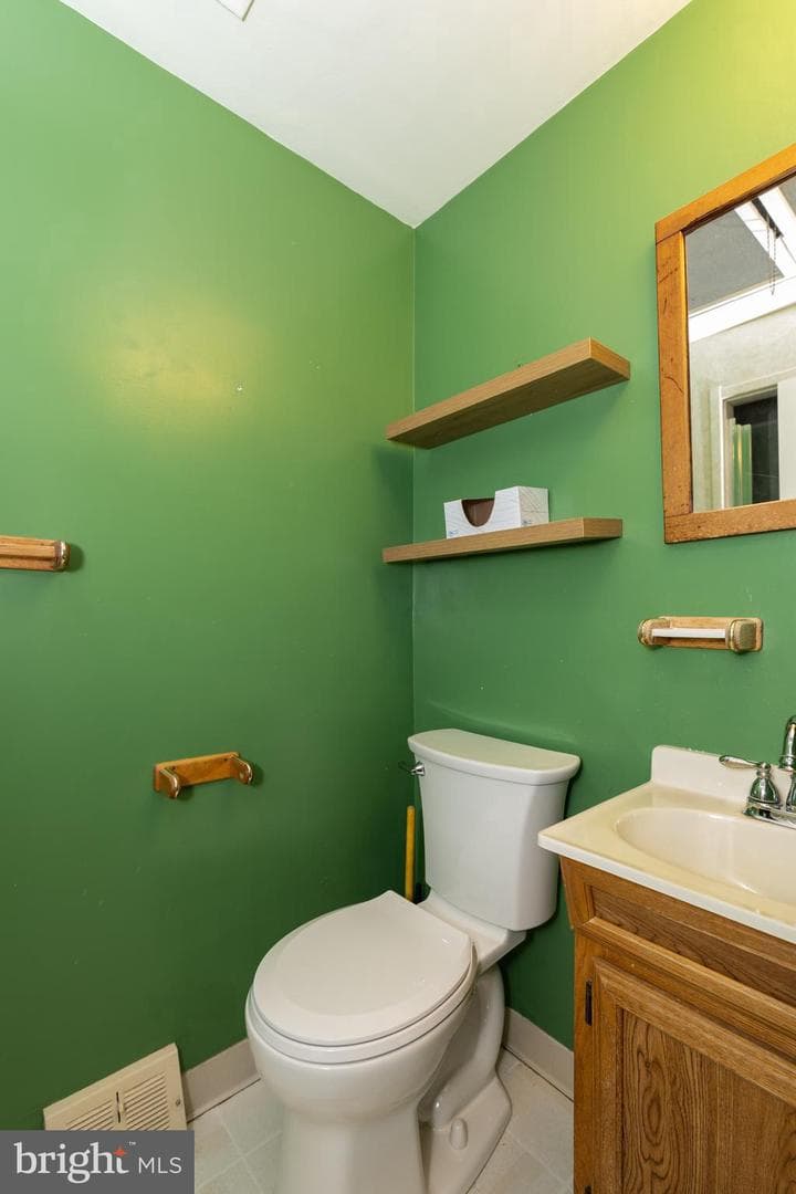 1420 Powell Road photo 23