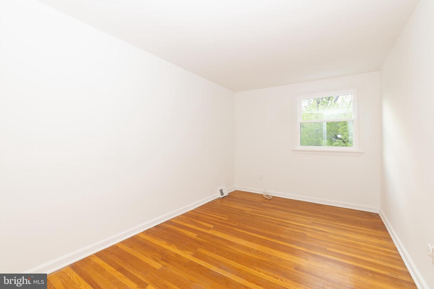 1420 Powell Road photo 27