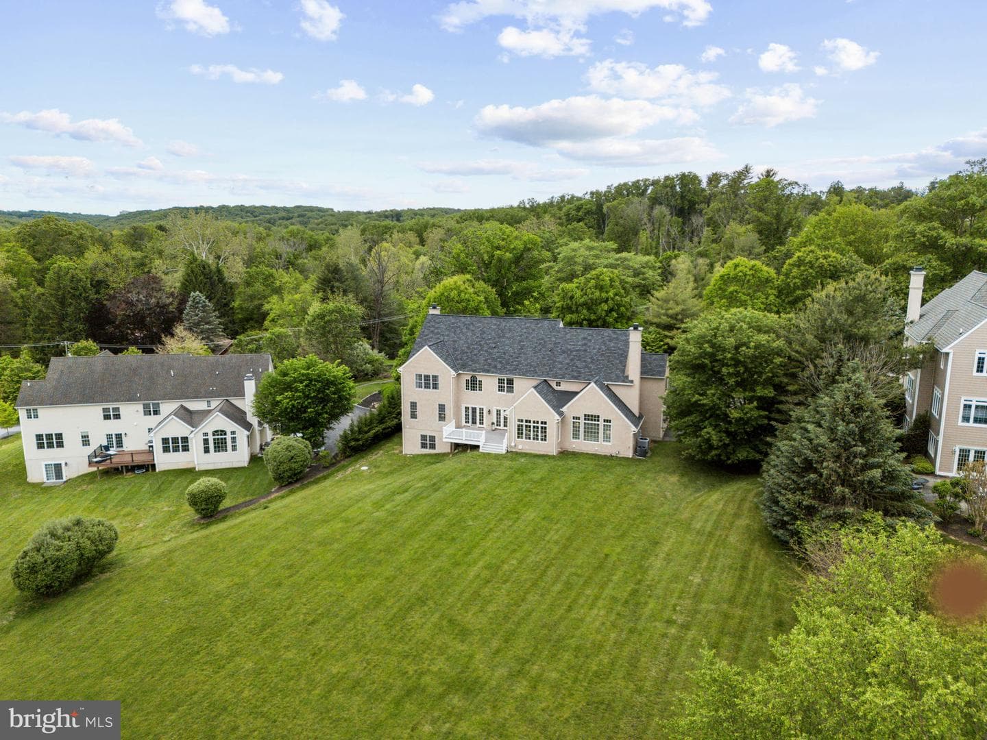 100 Water Mill Lane photo 119