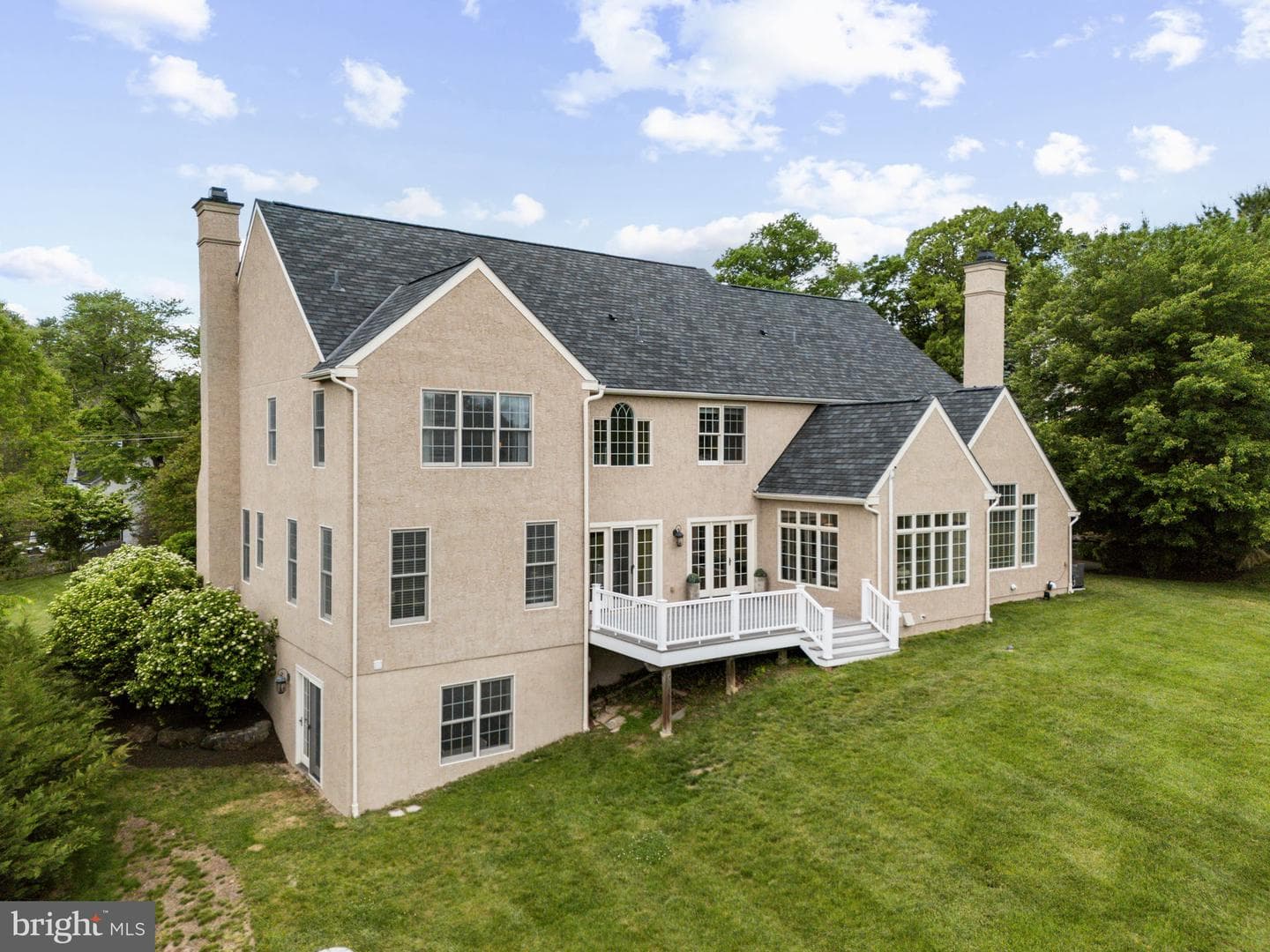 100 Water Mill Lane photo 121