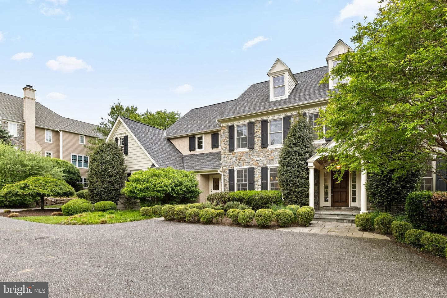 100 Water Mill Lane photo 2