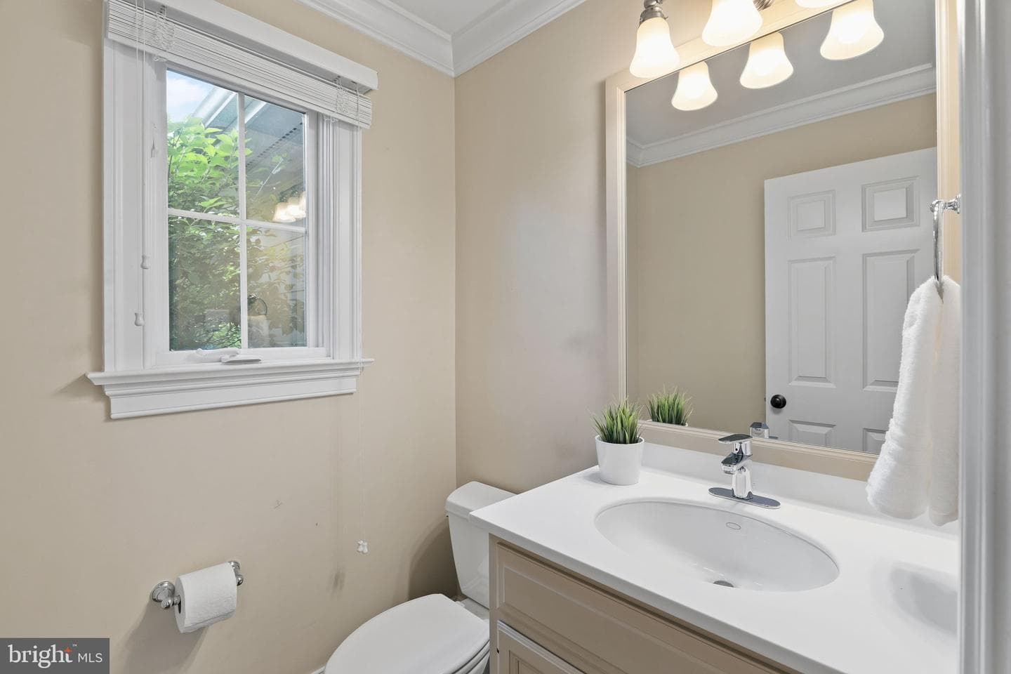 100 Water Mill Lane photo 58