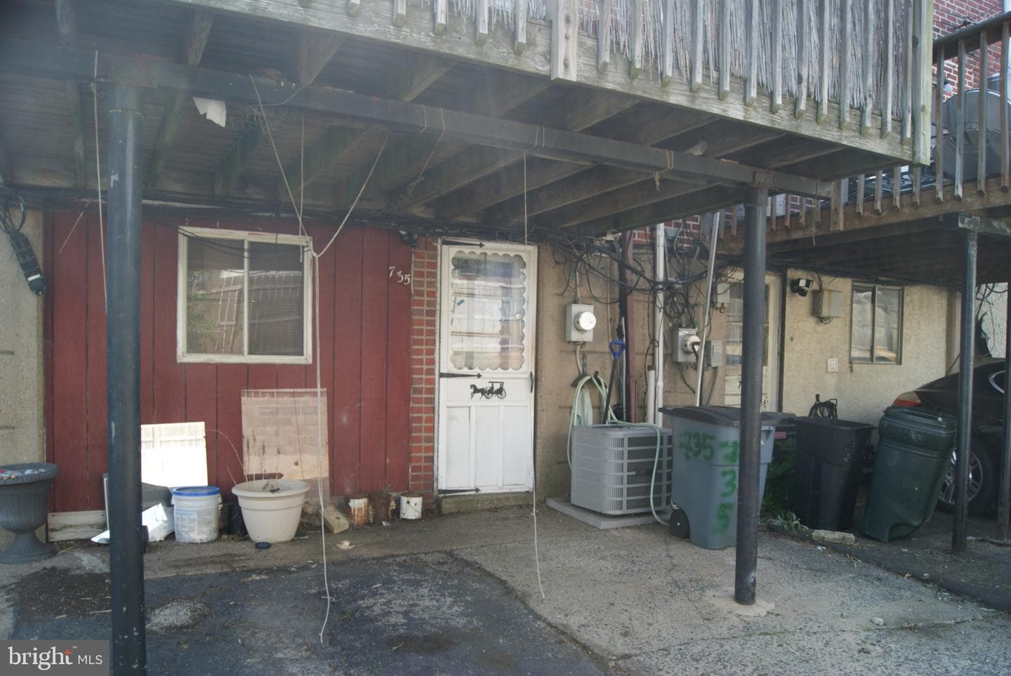 735 Grant Road photo 43
