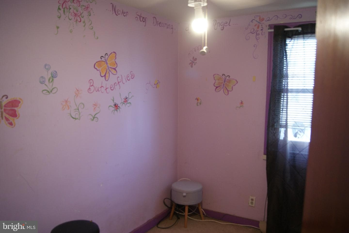 735 Grant Road photo 46