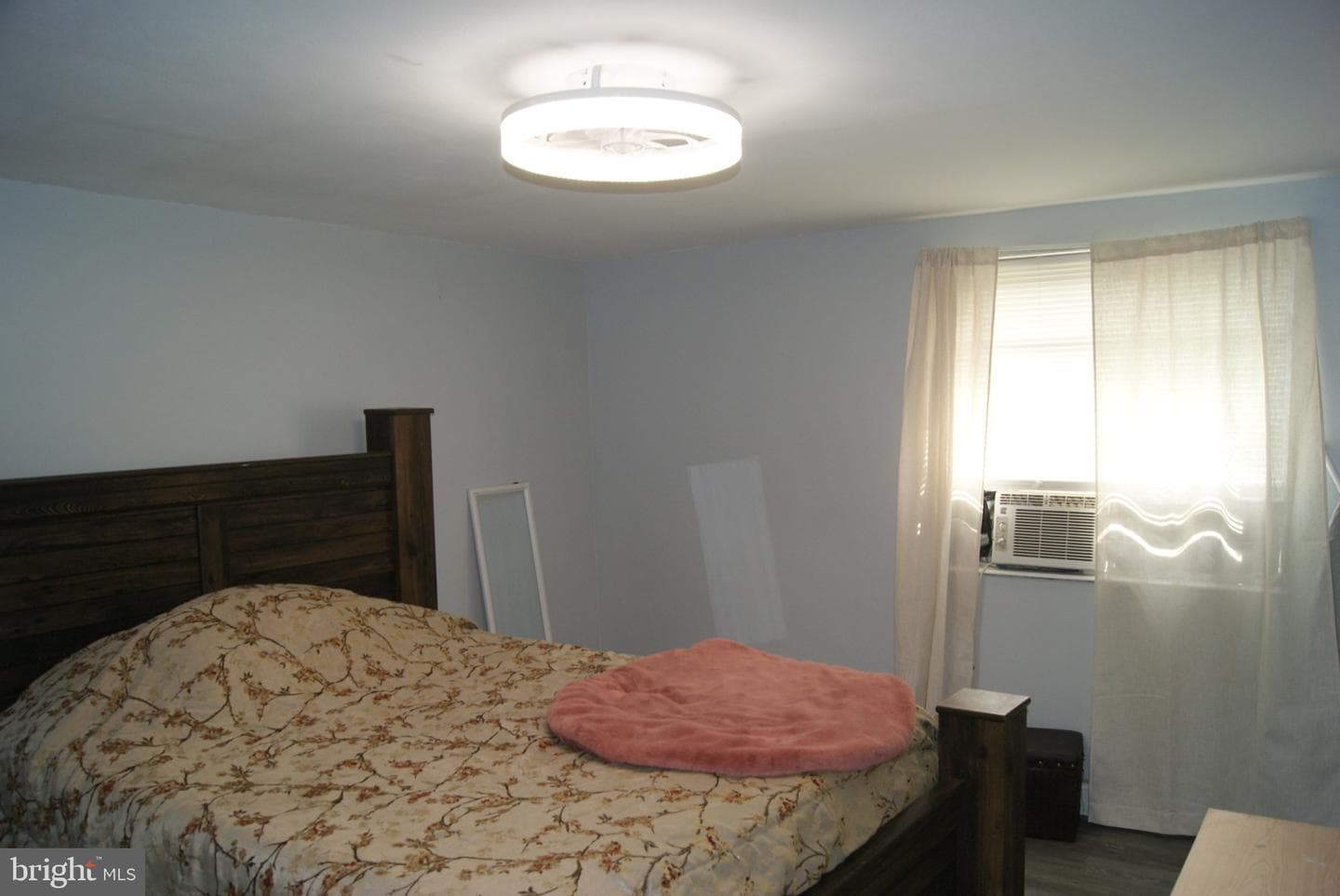 735 Grant Road photo 55
