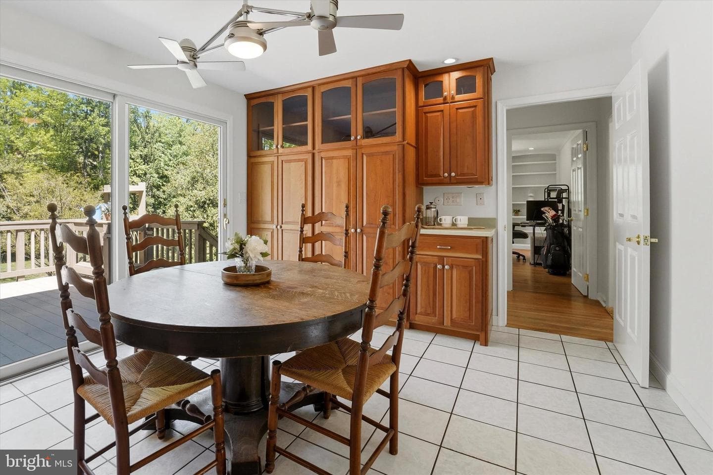 2 Woodbriar Drive photo 17