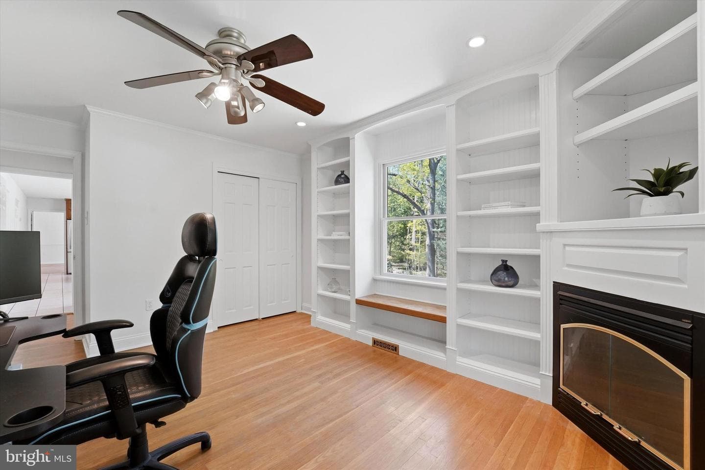2 Woodbriar Drive photo 27