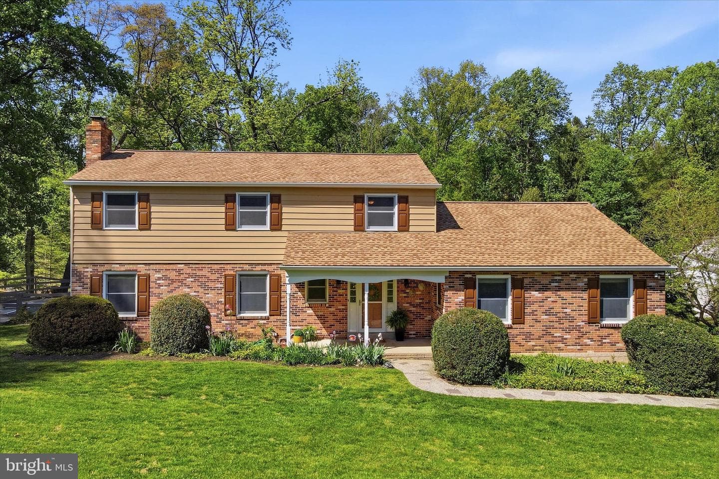 2 Woodbriar Drive photo 57