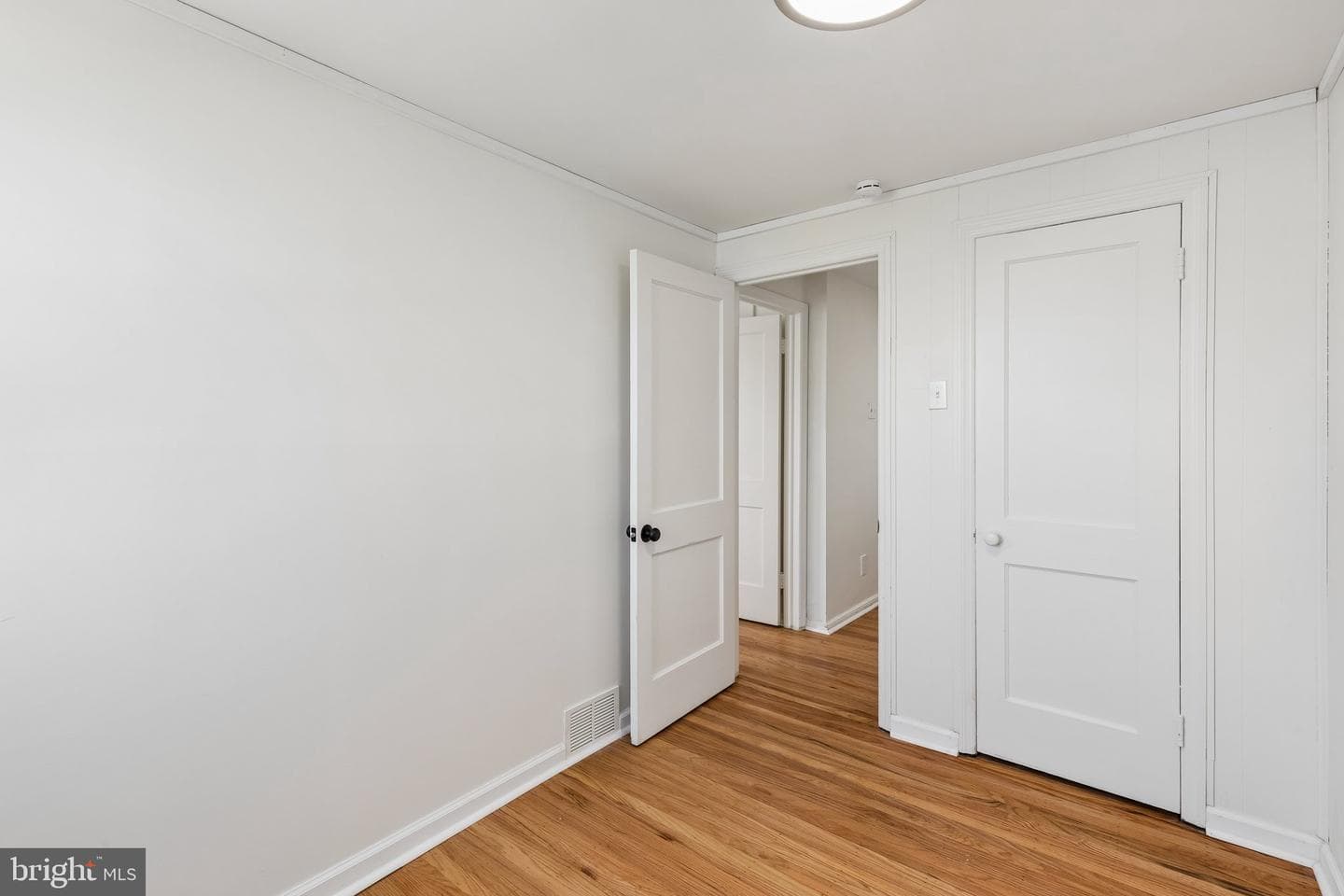 819 Grant Road photo 28