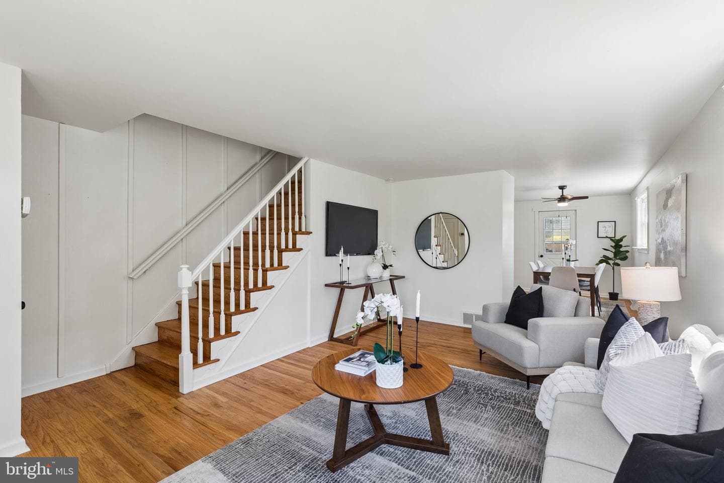 819 Grant Road photo 3
