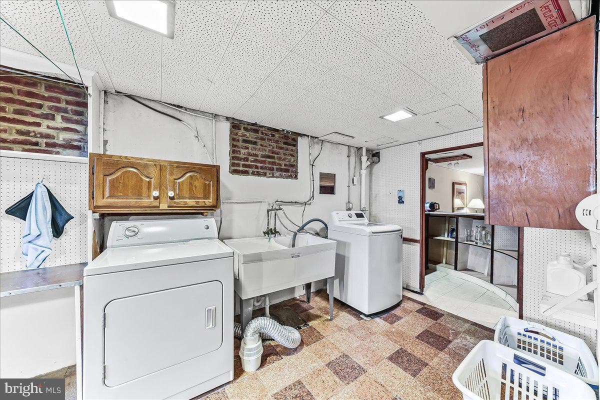 411 Harvard Avenue photo 22