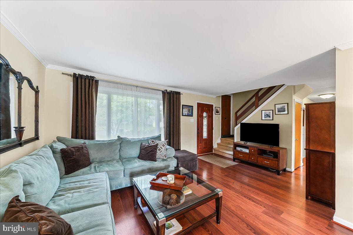 411 Harvard Avenue photo 4