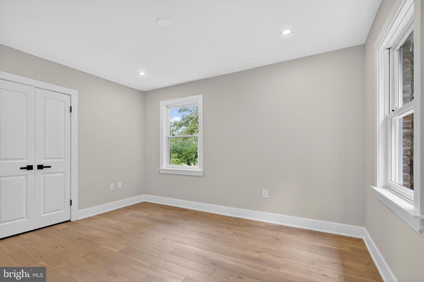 135 Bryn Mawr Avenue photo 21