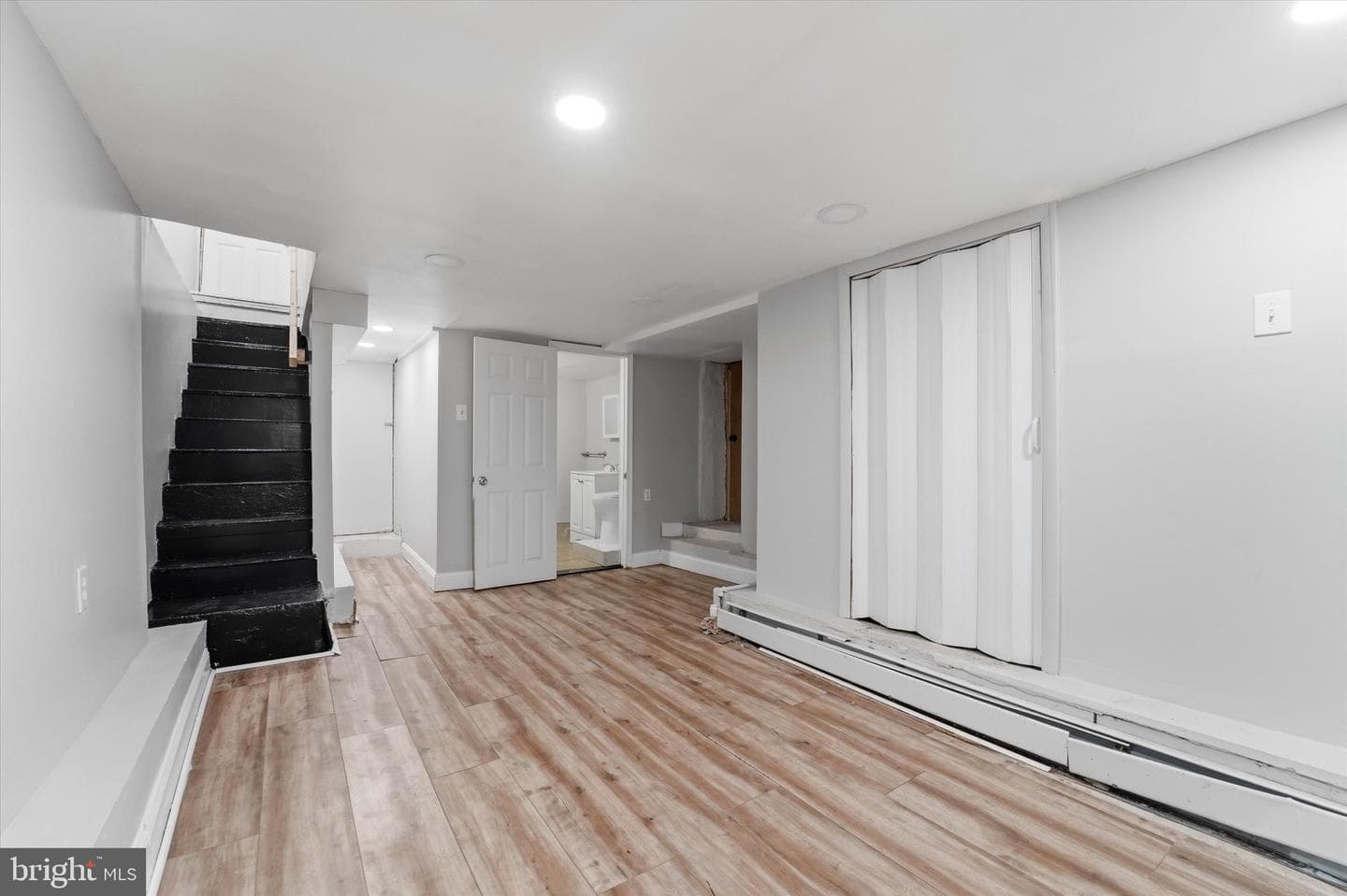 909 Pine Street photo 22