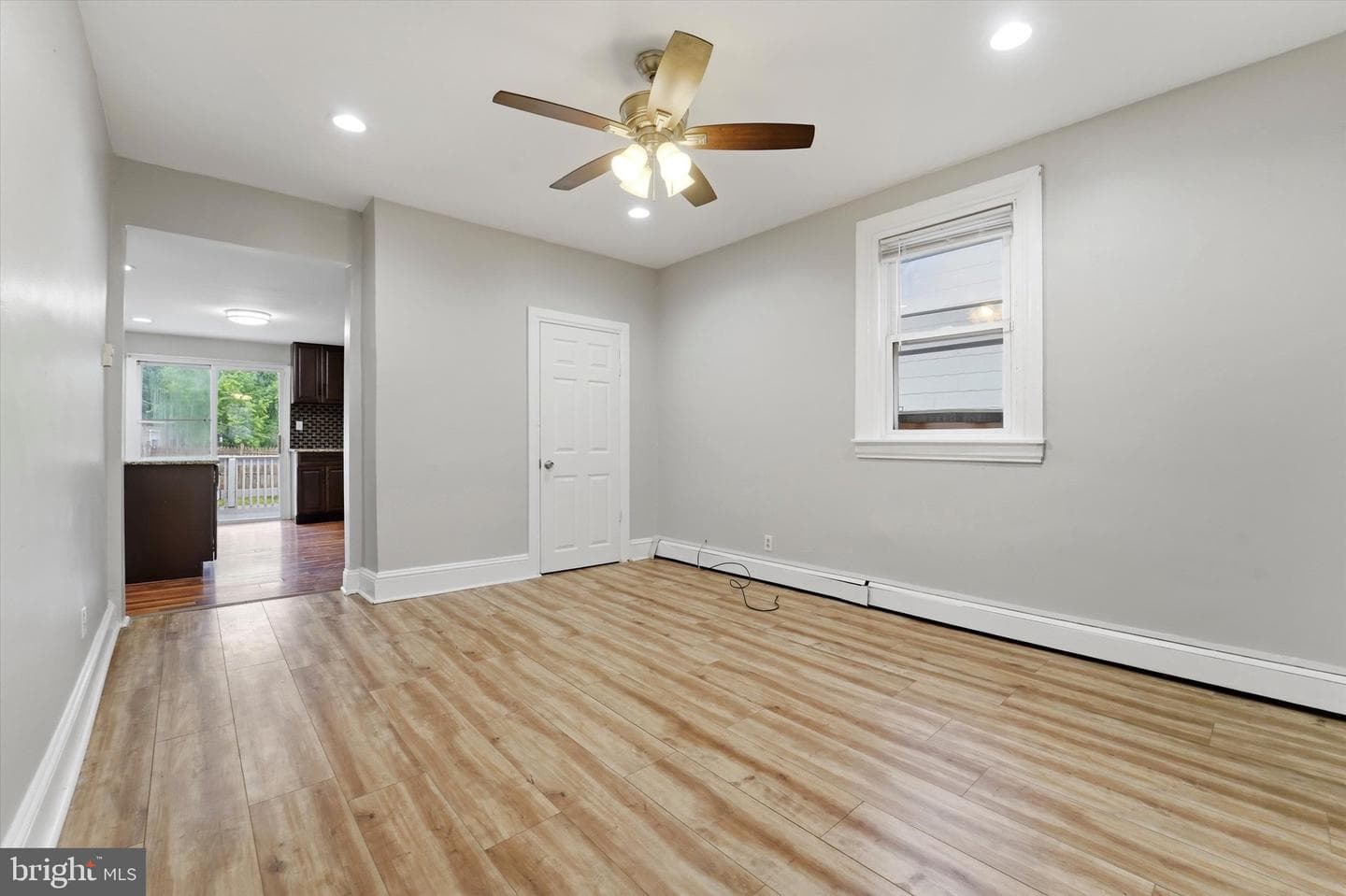 909 Pine Street photo 5