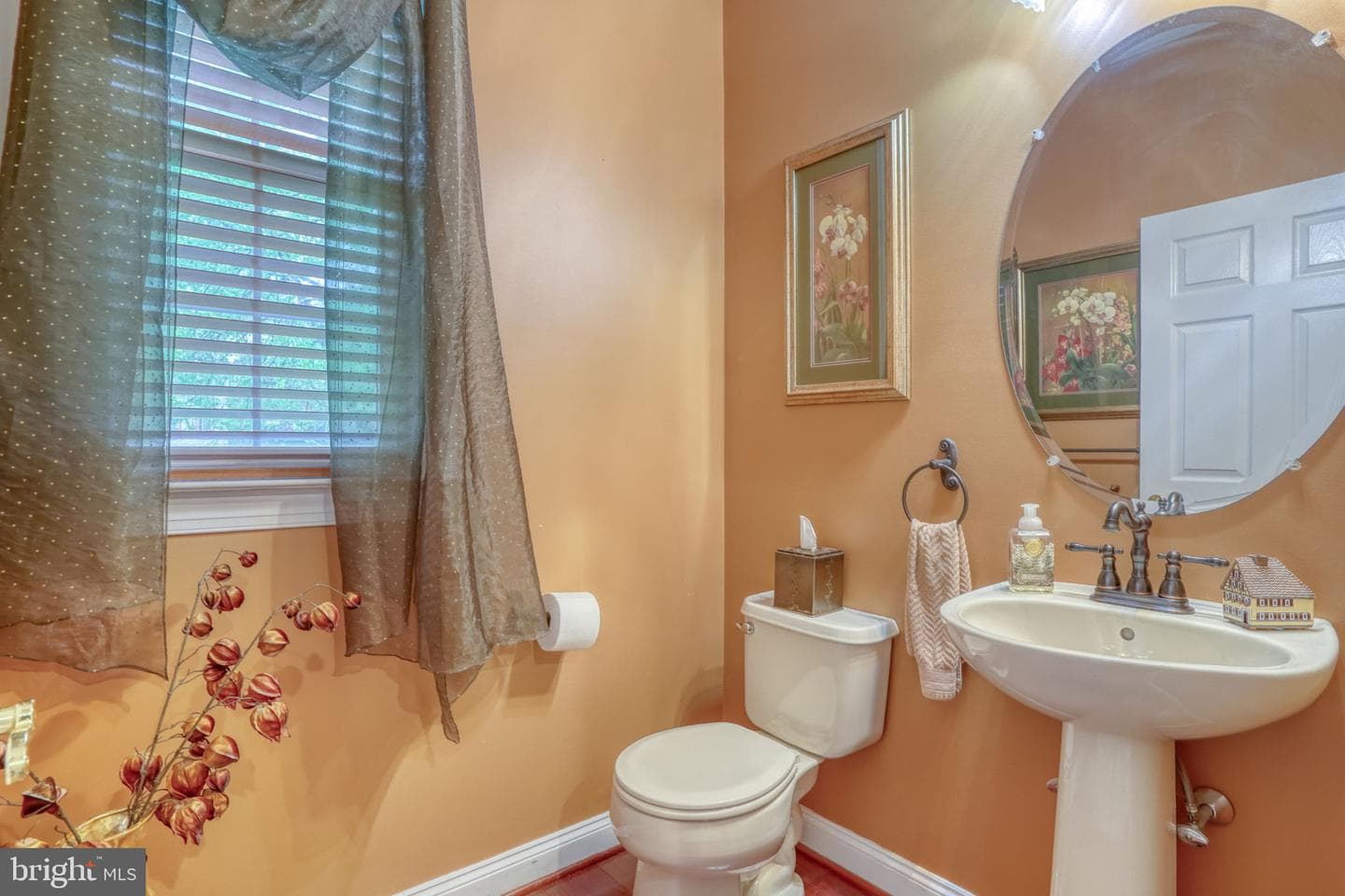 357 Willits Way photo 13
