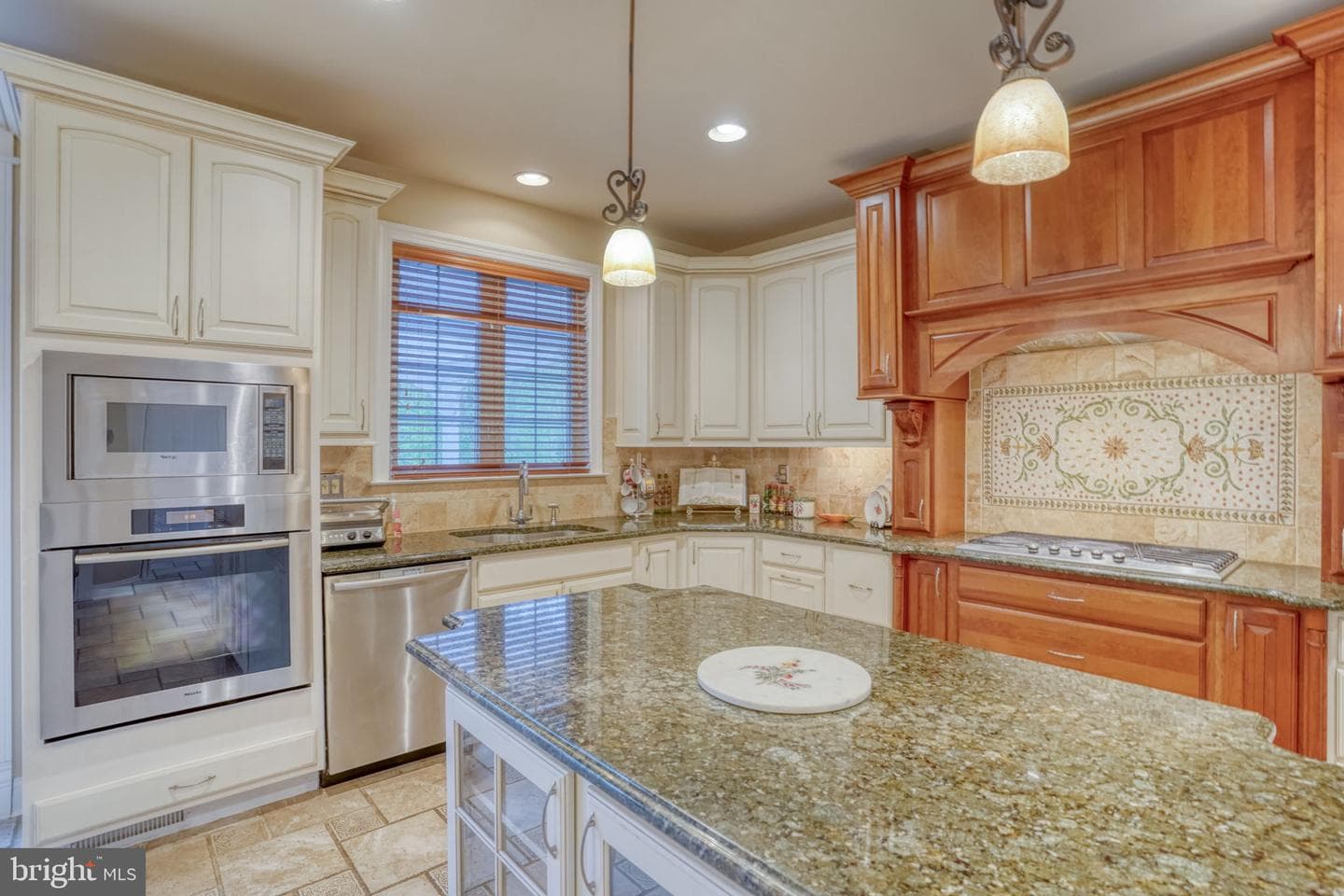 357 Willits Way photo 22