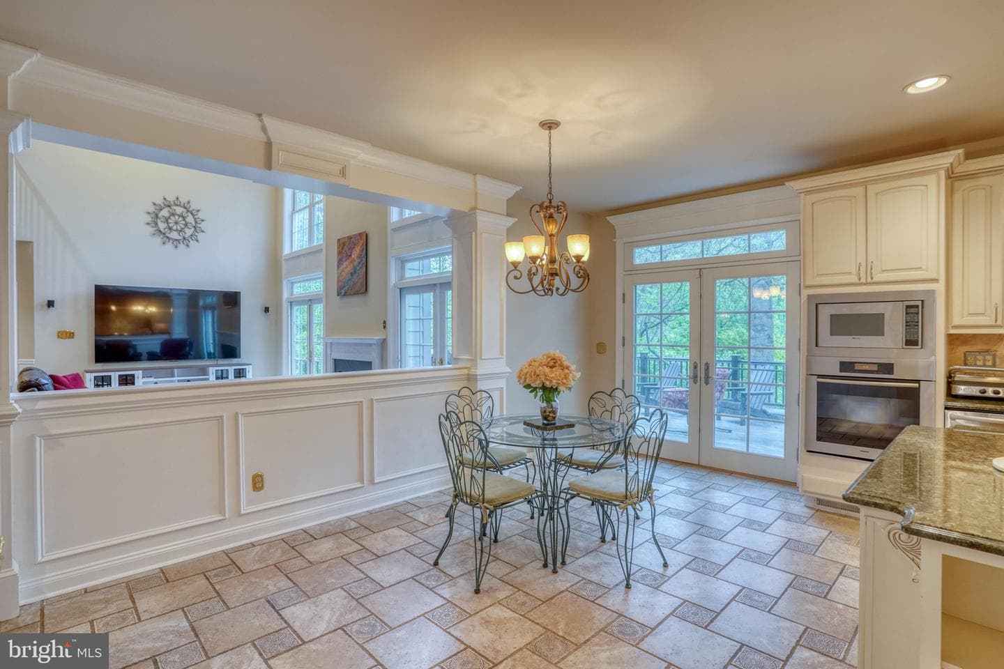 357 Willits Way photo 28