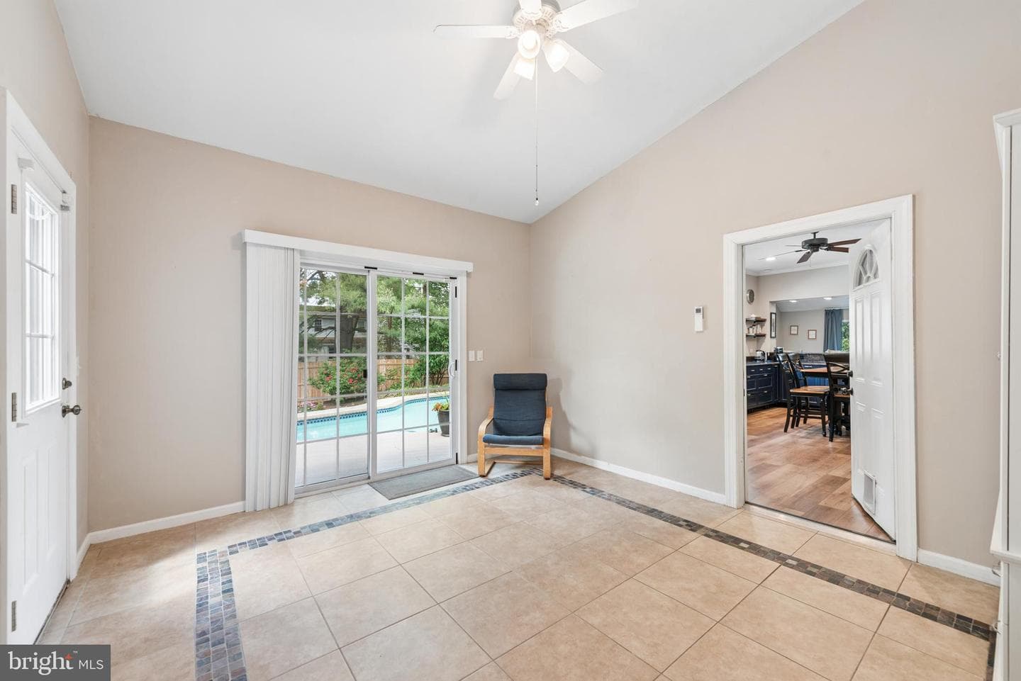 212 E Woodland Avenue photo 32