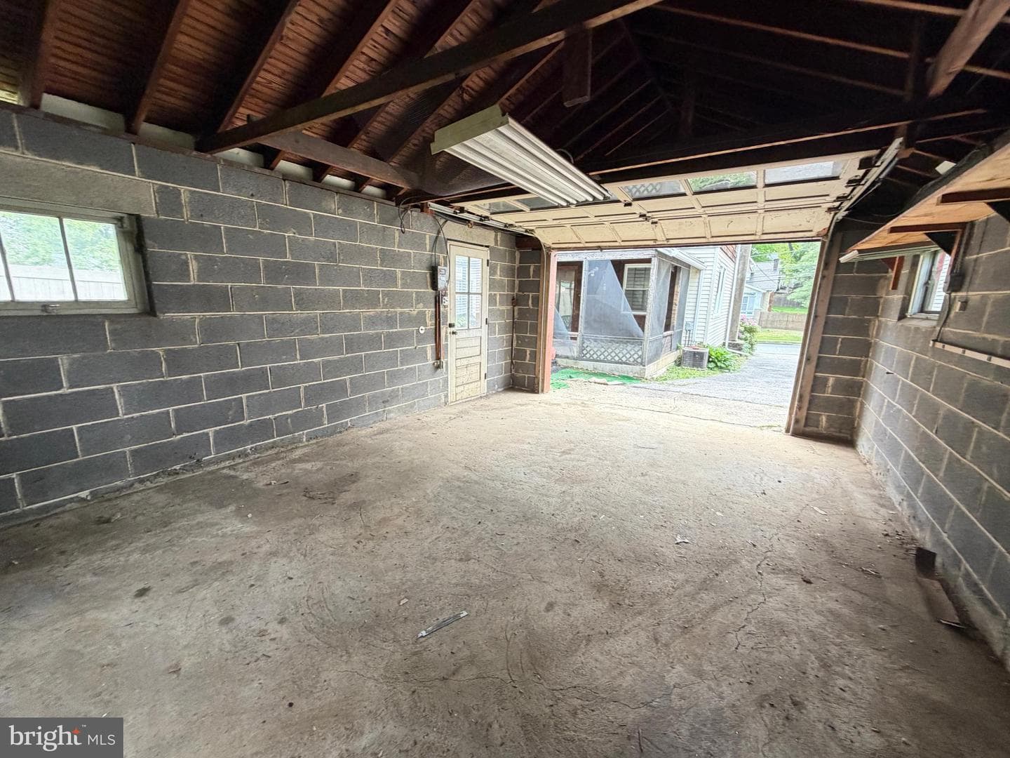1404 Elmwood Avenue photo 115