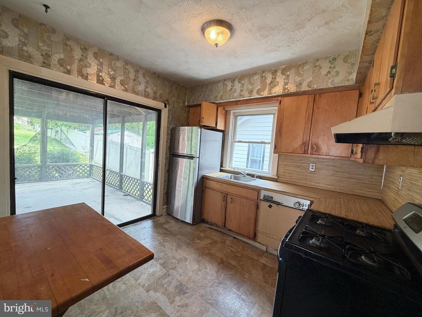 1404 Elmwood Avenue photo 32