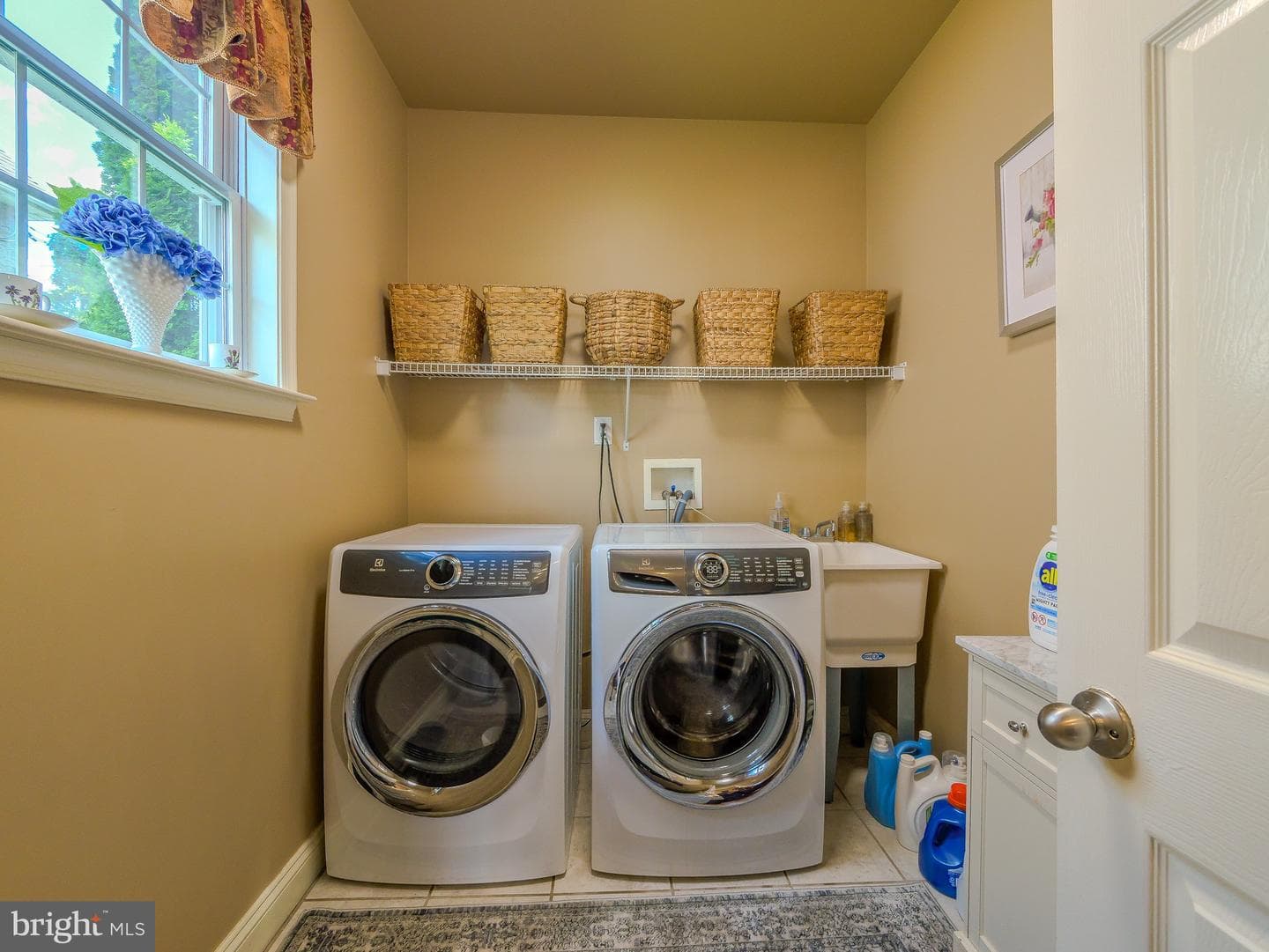 226 E Benedict Avenue photo 41