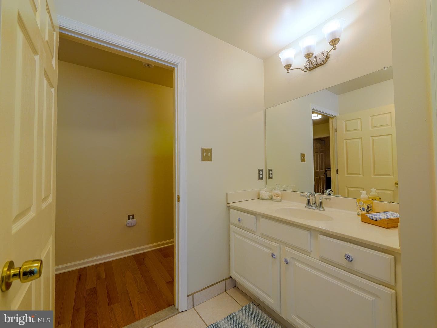 226 E Benedict Avenue photo 83
