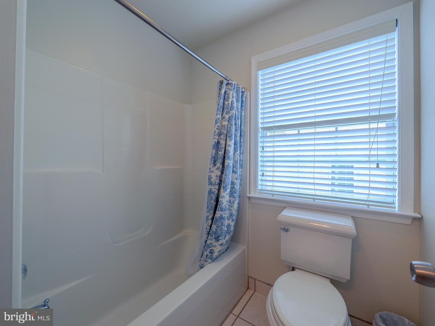 226 E Benedict Avenue photo 85