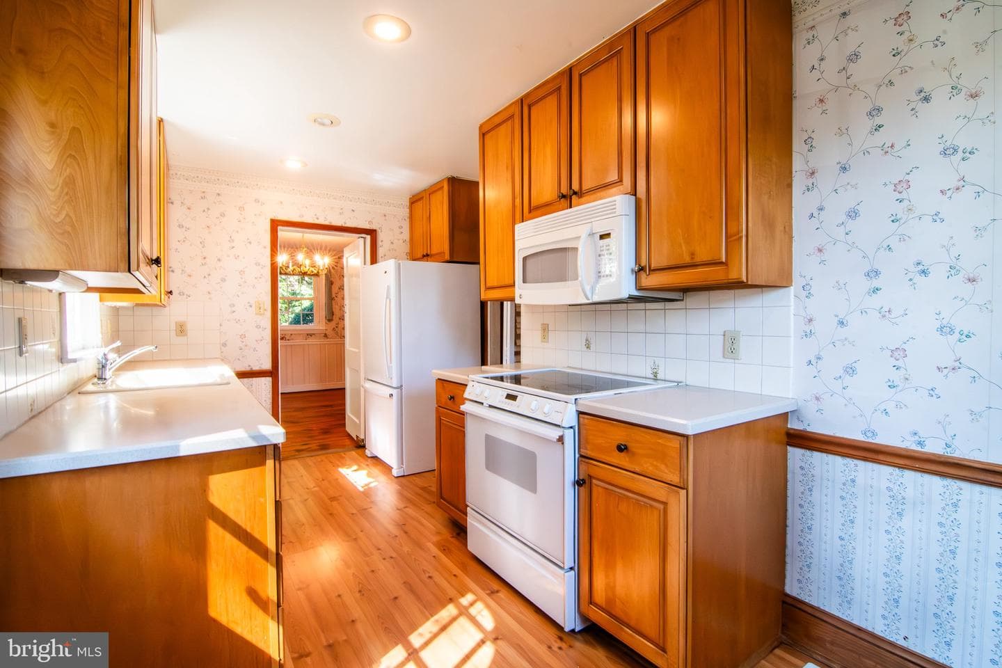 5004 Fairway Road photo 3