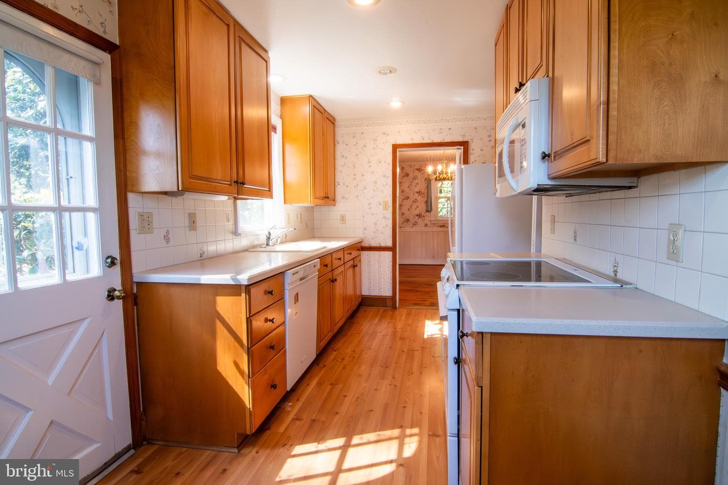 5004 Fairway Road photo 4